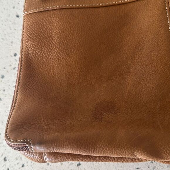 Tignanello Vintage Tan Genuine Leather Women’s Shoulder Handbag Zip Compartments - Picture 16 of 16